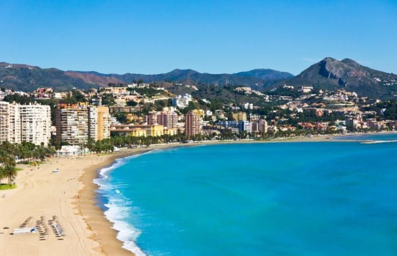 مدينة-مالقة-الإسبانية-تمنح-زوّارها-تجارب-ثقافية-وشاطئية-لا-تُنسى