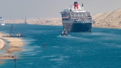 هيئة-قناة-السويس-تمدد-تخفيض-رسوم-عبور-سفن-الحاويات-بنسبة-15%-حتى-نهاية-2025