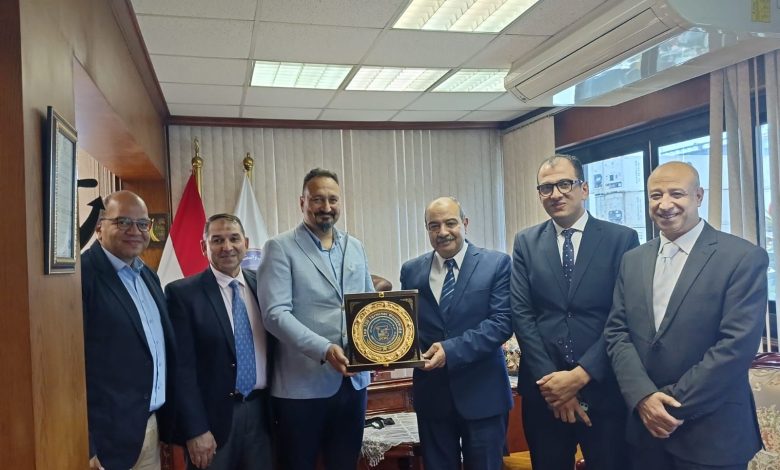 حاويات-دمياط-تستقبل-وفد-hapag-lloyd-وتبحث-اتفاقًا-جديدًا-ضمن-تحالف-gemini