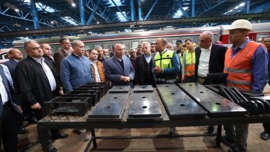 الوزير-يتابع-الانتهاء-من-إعادة-تطوير-عدد-من-عربات-القطارات-الأسبانى-والـvip-وتحيا-مصر-والنوم