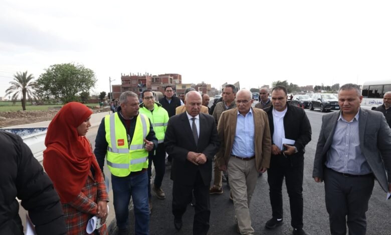 وزير-النقل-يتفقد-مواقع-العمل-بمشروع-إنشاء-طريق-حر-شرق-الرياح-التوفيقي