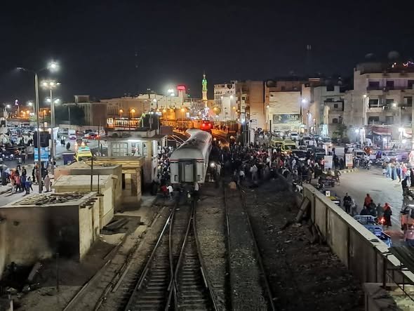 السكة-الحديد:-تحويل-حركة-القطارات-بالخط-النازل-لخروج-عجلات-قطار-عن-القضبان-بالأقصر