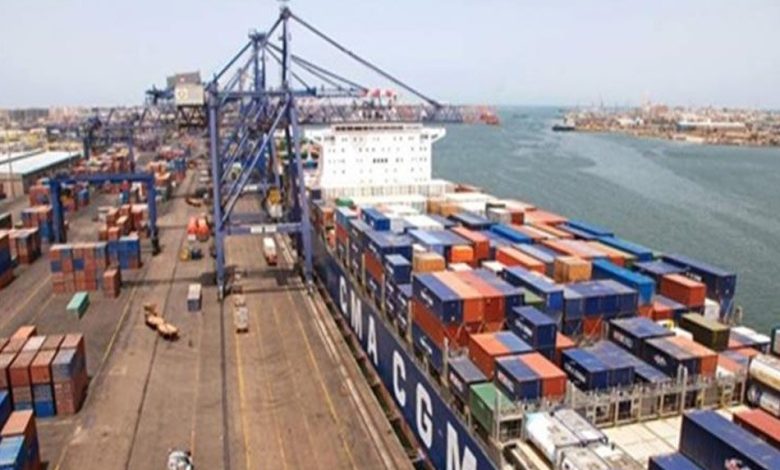 ميناء-سفاجا-يحتل-المركز-الأول-في-عدد-الرسائل-الغذائية-المصدرة-منه-خلال-الأسبوع-الماضي