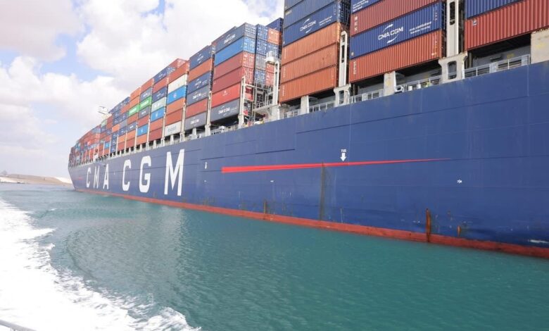 تقرير-دولي-:-10‎%‎-من-سفن-الحاويات-عالق-في-مضيق-هرمز