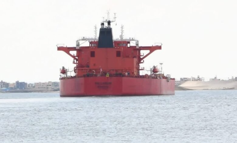 قناة-السويس:-عبور-56-سفينة-بإجمالي-حمولات-2.6-مليون-طن