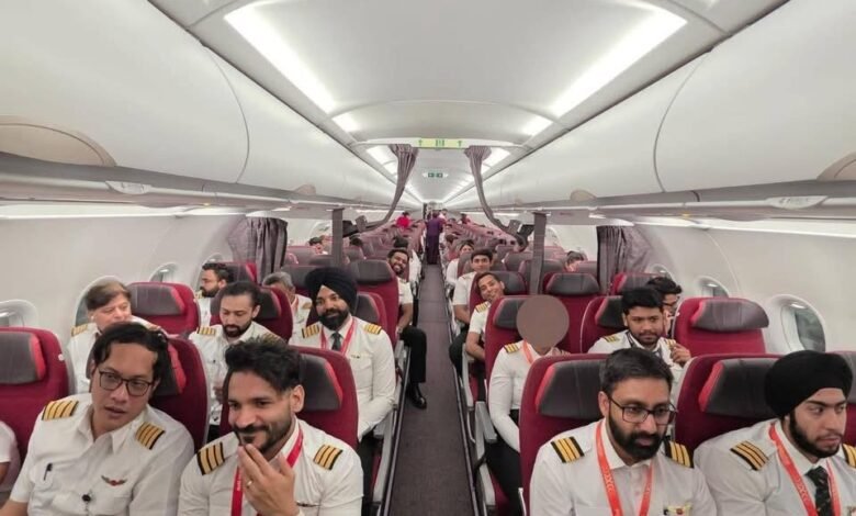 ‏عودة 149 طيار هندي على-متن-رحلة-واحدة-من-دبي 