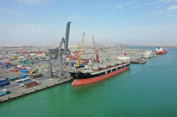 توقف-الموانئ-النفطية-في-العراق-بعد-استهداف-ناقلتين-قبالة-البصرة