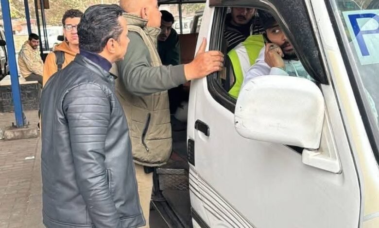  الجيزة:-بسبب-تحصيل-أجرة-زائدة.-ضبط-١٩-مخالفة-لسيارات-السرفيس-لتقطيع-خطوط-السير