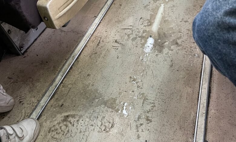 الركاب-غرقوا.-خلل-في-نظام-التكييف-بقطار-983-vip-القادم-من-أسوان-إلى-القاهرة-(فيديو)