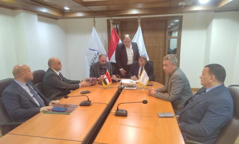 موانئ-البحر-الأحمر-توقع-عقد-انتفاع-مع-ترسانة-الجيزة-لإنشاء-نشاط-بناء-وإصلاح-السفن-بميناء-السويس