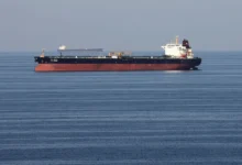 windward:-ناقلات-البضائع-ترسم-مسارًا-جديدًا-للخروج-من-مضيق-هرمز