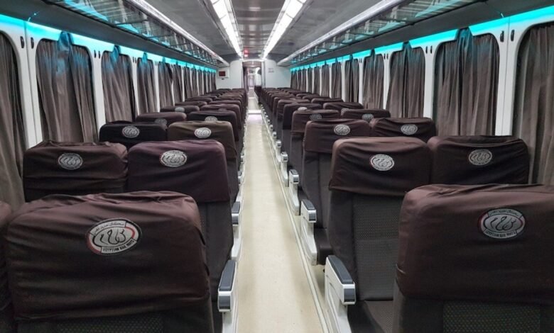 عيد-الفطر-:-توقفات-قطار-1946-vip-من-أسيوط -إلى-أسوان