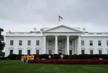 أمريكا-تتراجع-عن-قرار-تسيير-قوافل-بحرية-لاستئناف-عبور-مضيق-هرمز