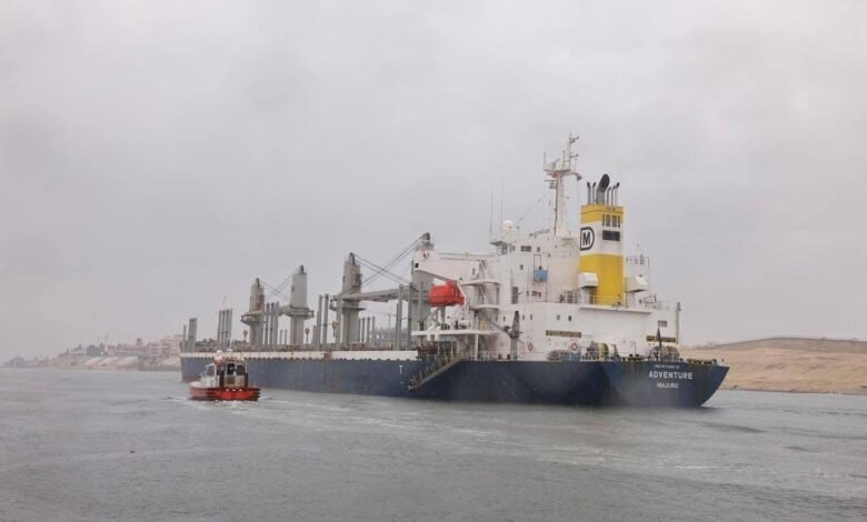 الفريق-أسامة-ربيع:-«حركة-الملاحة-بالقناة-منتظمة…-وتدابير-للتعامل-مع-سوء-الأحوال-الجوية»