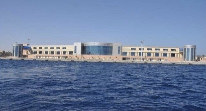 إعادة-فتح-ميناء-الغردقة-البحري-وانتظام-الحركة-الملاحية-بموانىء-البحر-الاحمر