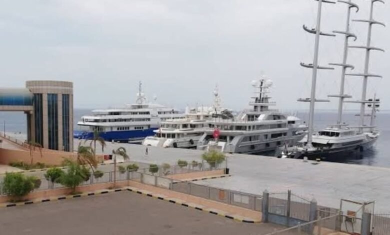 استمرار-رفع-درجة-الاستعداد-بموانئ-البحر-الأحمر-لمواجهة-سوء-الأحوال-الجوية