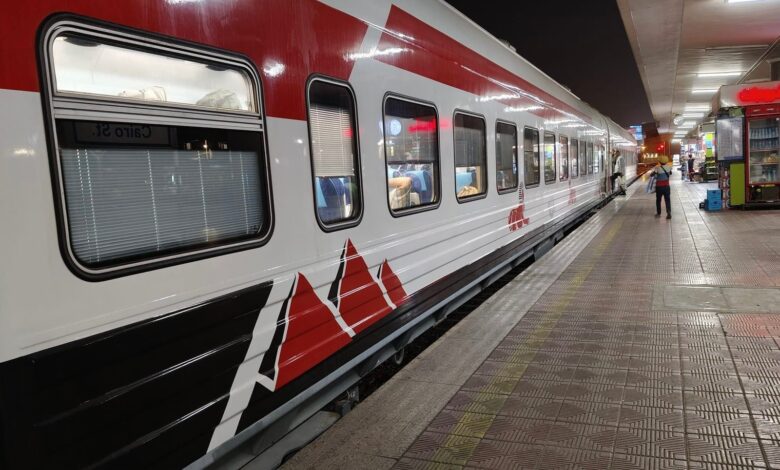 تعرف-على-تفاصيل-أسعار-وتوقفات-قطار-3017-ثالثة-مكيفة-«القاهرة-ـ-المنصورة»