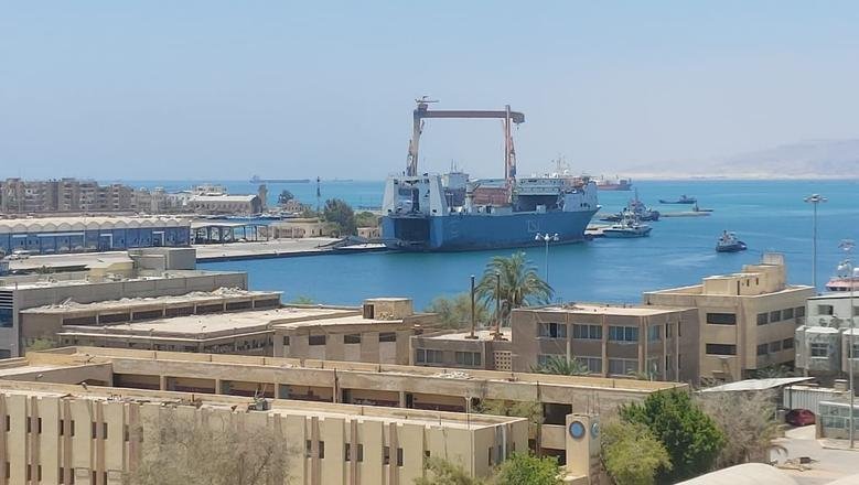 اغلاق-ميناء-السويس-لسوء-الاحوال-الجوية