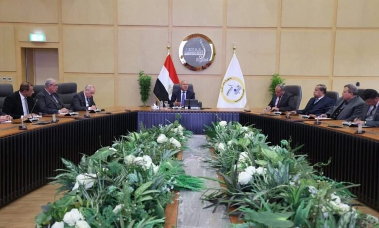 وزير-النقل:-خطة-متكاملة-لترشيد-النفقات-واستهلاك-الكهرباء-داخل-مختلف-الهيئات