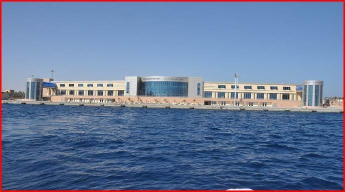 تداول-11-ألف-طن-من-البضائع-و-766-شاحنة-بضائع-بموانئ-البحر-الأحمر 