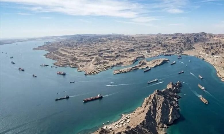 رغم-الهدنة.-ارتفاع-طلب-التأمين-البحري-لعبور-مضيق-هرمز