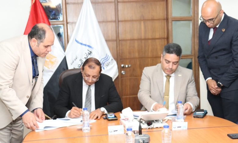 الهيئة-العامة-لموانئ-البحر-الأحمر-وهيئة-قناة-السويس-يوقعان-عقدًا-لبناء-وتوريد-(4)-قاطرات-بحرية-و(3)-لنشات