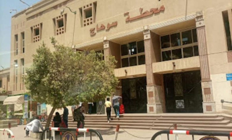 7-ساعات-من-القاهرة-لسوهاج-قطار-998-فرنساوى-مكيف-مطور