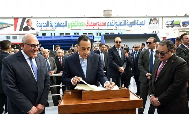 رئيس-الوزراء-يتابع-موقف-ترشيد-استهلاك-المواد-البترولية-في-عدد-من-المشروعات-الحكومية