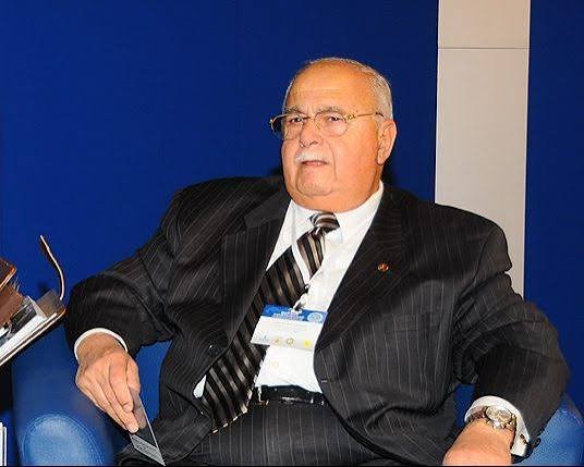 مصيلحي-وغرفة-ملاحة-الاسكندرية-يتقدمون-بخالص-العزاء-للمهندس-مدحت-القاضي-في-وفاة-والده