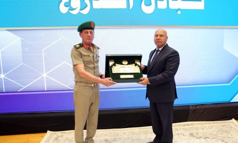 المتحدث-العسكرى-:-الأكاديمية-العسكرية-المصرية-تنظم-مراسم-الاحتفال-بتخرج-دورات-تدريبية-للمرشحين-للعمل-بوزارة-النقل 