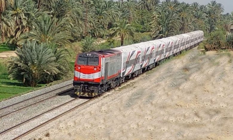 سعر-التذكرة-90-جنيه.-مواعيد-وتوقفات-قطار-1205-«ثالثة-تهوية»-من-القاهرة-إلى-مرسى-مطروح