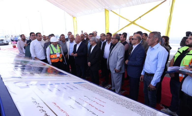 التشغيل-التجريبى-للمرحلتين-الثانية-والثالثة-من-محور-ديروط-التنموي-باسيوط-وفتحهم-أمام-حركة-المرور