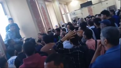 لحجز-تذاكر-العيد.-شبابيك-محطة-«رمسيس»-تشهد-زحام-شديد-من-قبل-المواطنين-(فيديو)