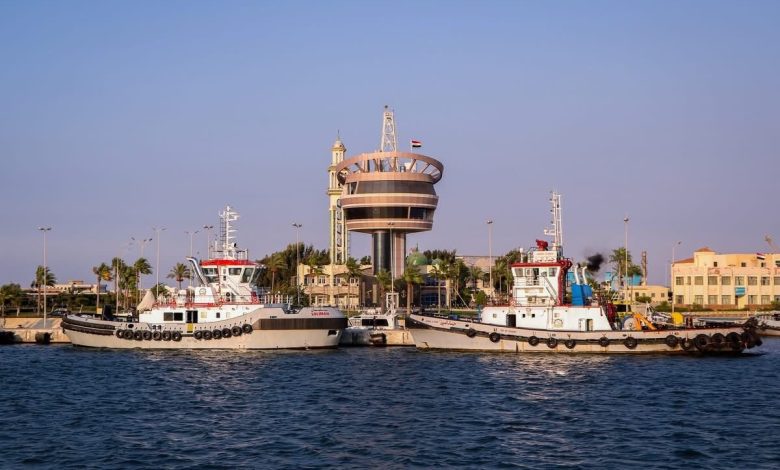ميناء-دمياط-:-بلغت-حركة-الشاحنات-دخولًا-وخروجاً-عدد-5982-حركة 