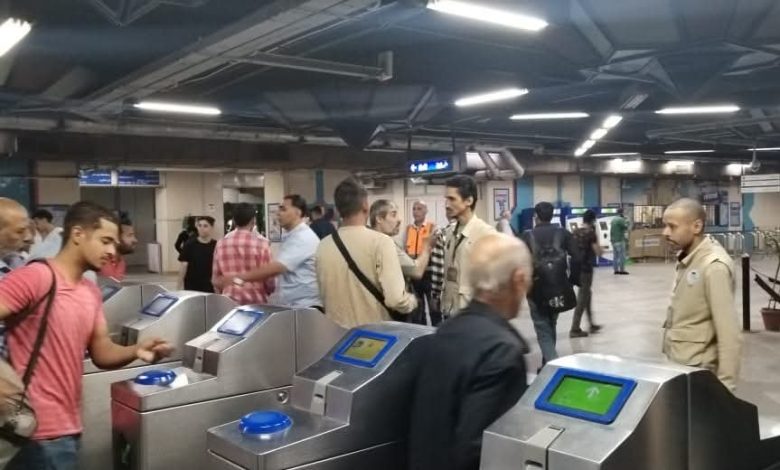 وزير-النقل-يتابع-العمل-بمرافق-النقل-والمواصلات-المختلفة-خلال-احتفالات-عيد-الأضحى